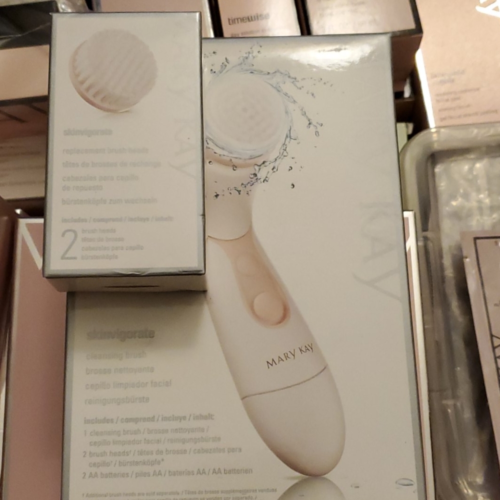 Skinvigorate brush